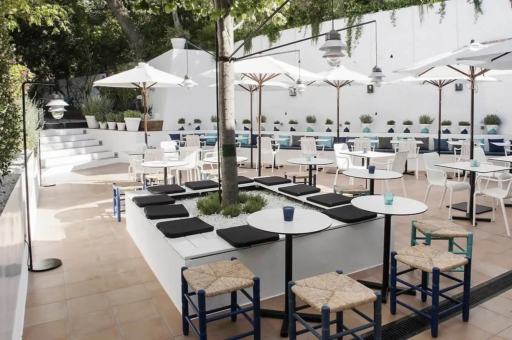 Hotel La Goleta Llança 2*,